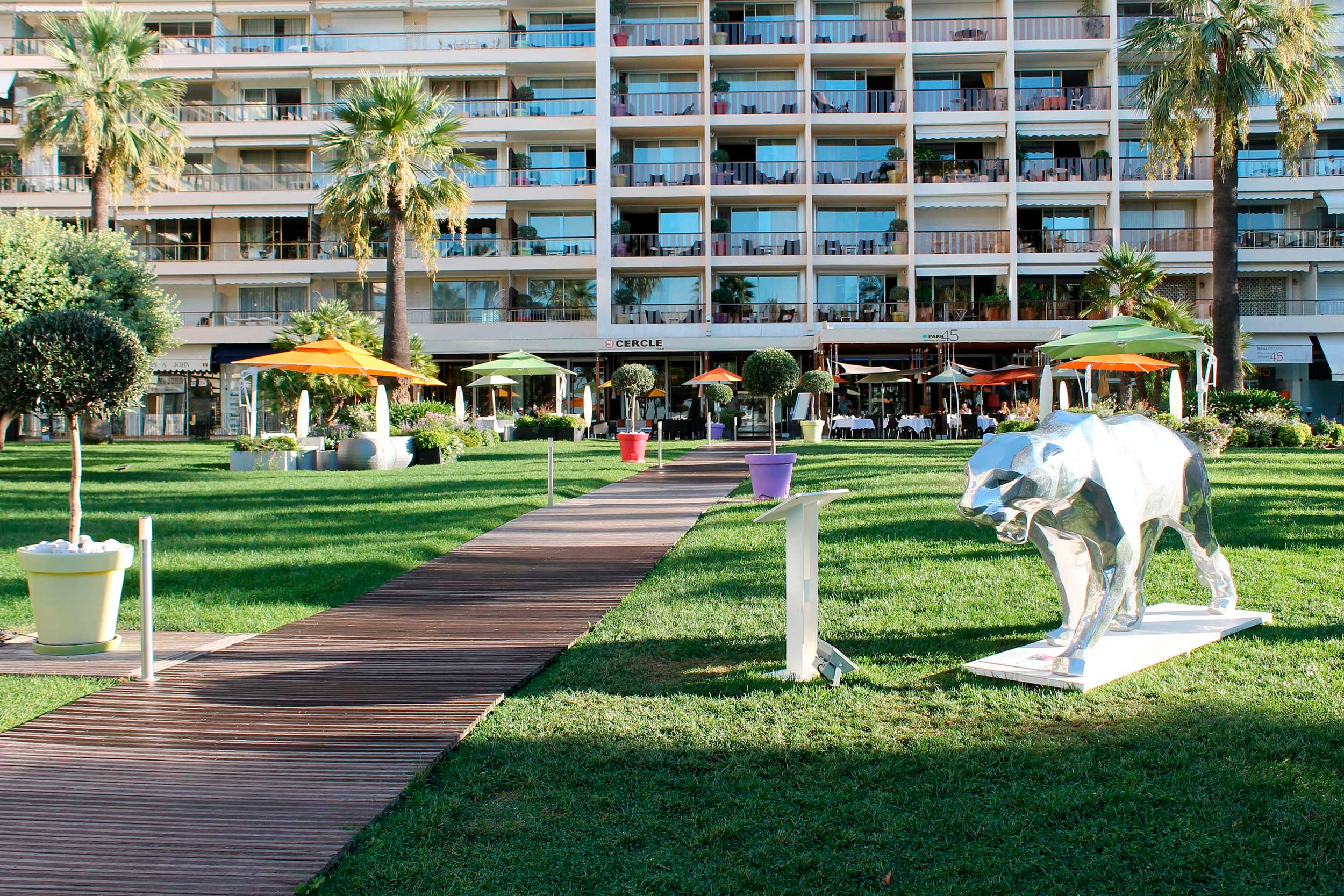 LE GRAN HOTEL - Cannes